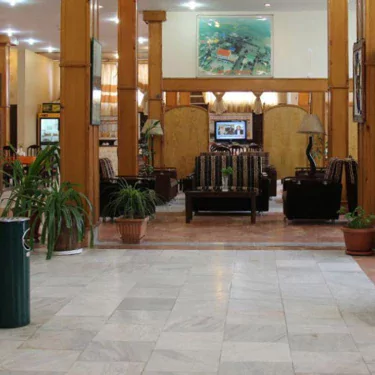 خرید گلدان در ساری توسط هتل نارنج